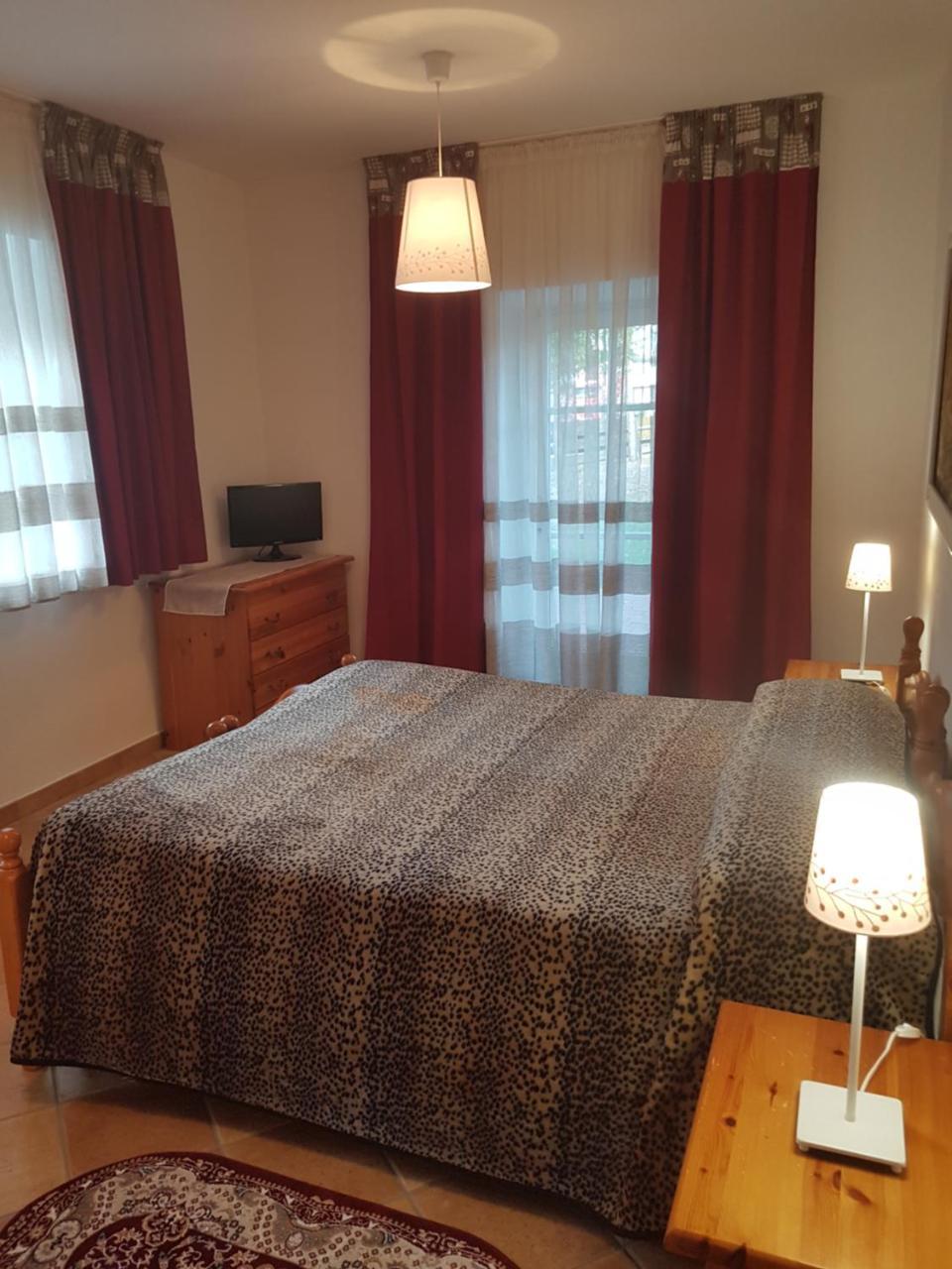 Residenze Sonnenschein Aparthotel Вилабаса Екстериор снимка